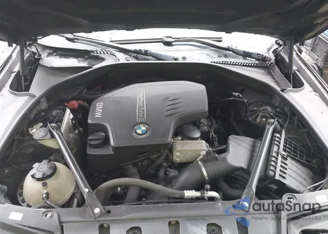 2013 BMW 528I xDrive z USA, uszkodzony, nr VIN WBAXH5C5XDD113347